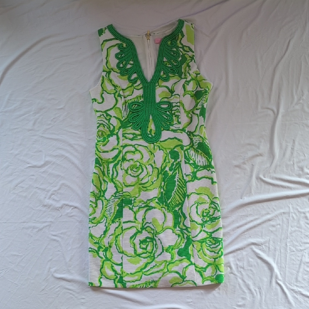 Lilly Pulitzer Vibrant Green and White Garment